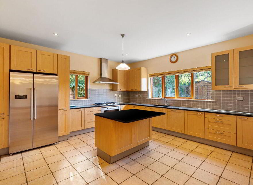 2 White Gables, Rathmichael, D18EW77