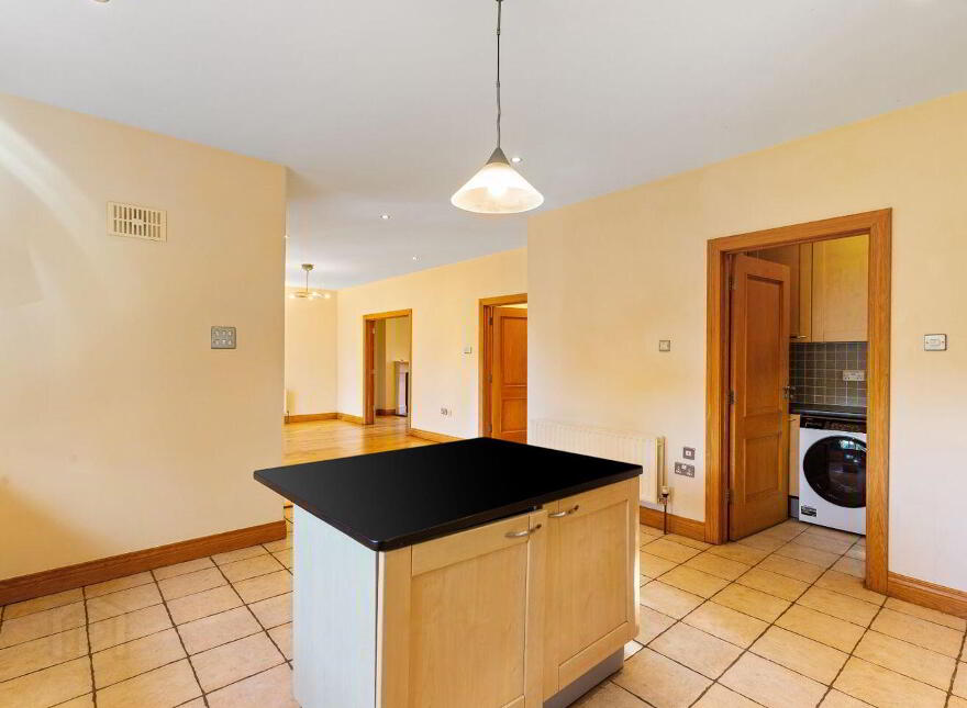2 White Gables, Rathmichael, D18EW77