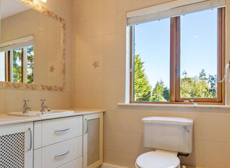 2 White Gables, Rathmichael, D18EW77