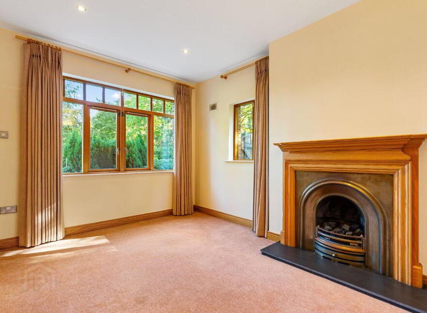2 White Gables, Rathmichael, D18EW77