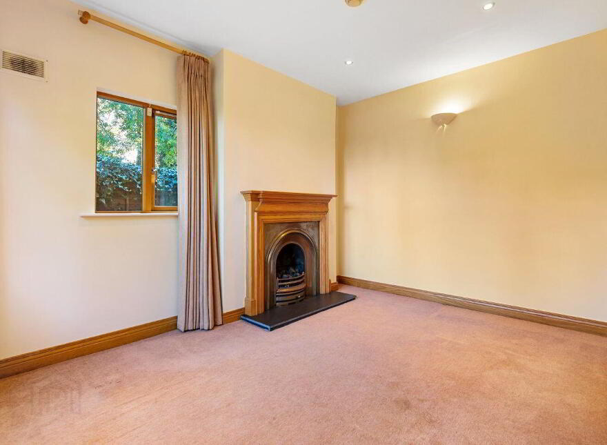 2 White Gables, Rathmichael, D18EW77