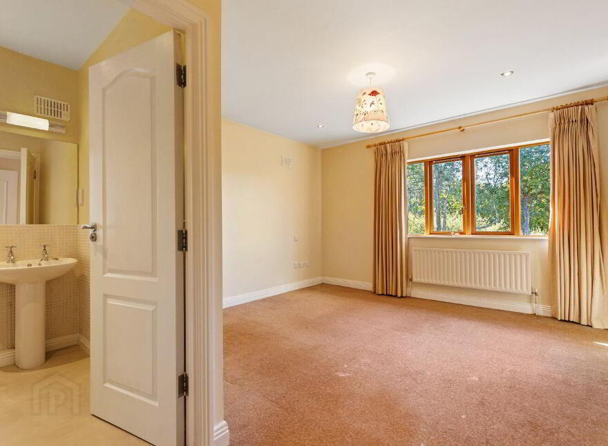 2 White Gables, Rathmichael, D18EW77