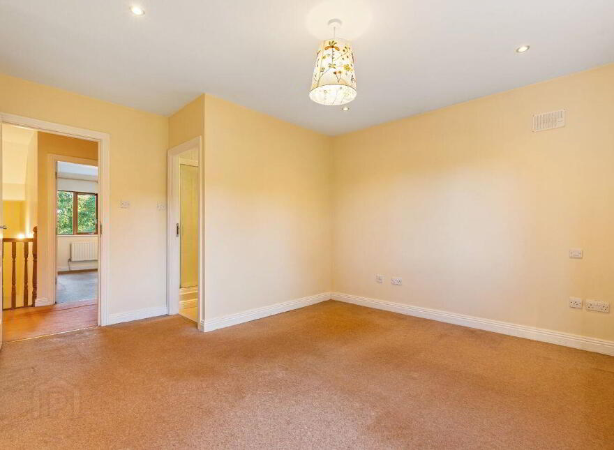 2 White Gables, Rathmichael, D18EW77