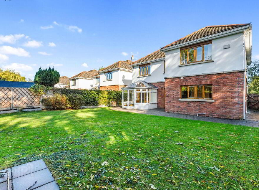 2 White Gables, Rathmichael, D18EW77