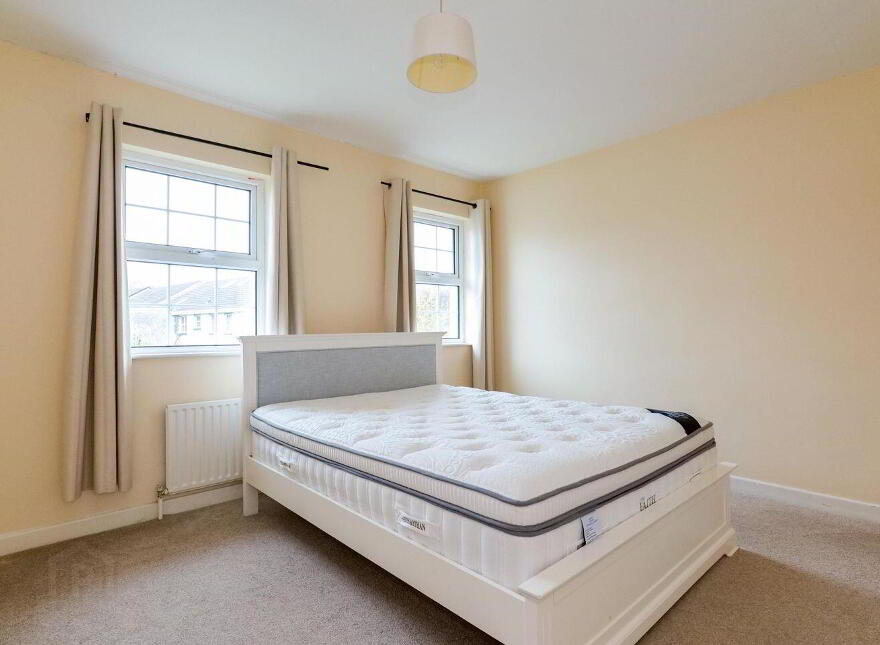 84 Sandyvale Lawn, Headford Road, H91E33W