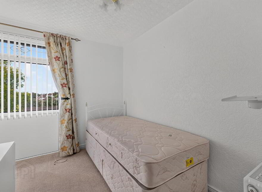44 Carrickmannin Gardens, Bangor, BT19 1SX
