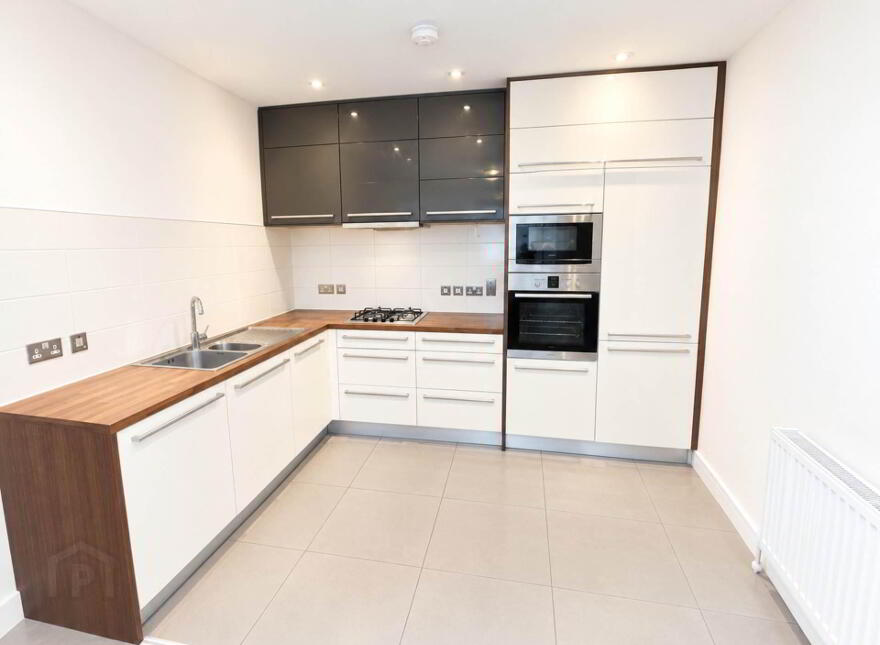 6 04 The Arc, Queens Road, Belfast, BT3 9FG