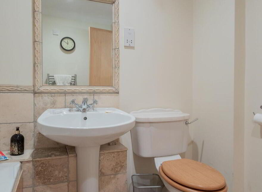 47 Laganview Court, Belfast, BT5 4AR