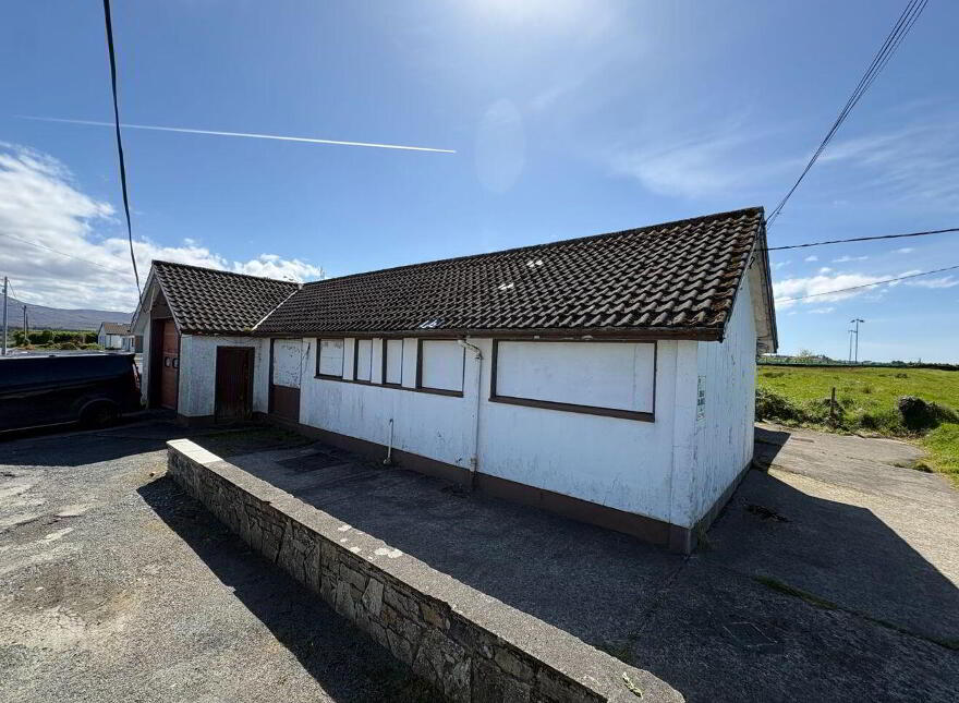 Former HSE Building, Station Road, Falcarragh, F92ER80