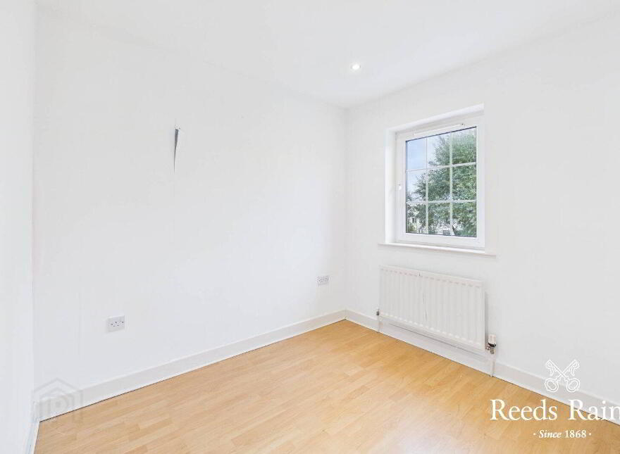 27 Leathem Square, East Link Road, Dundonald, Belfast, BT16 2QL