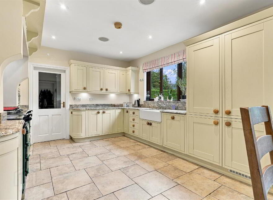 62 Old Ballyrobin Road, Templepatrick, BT41 4TJ