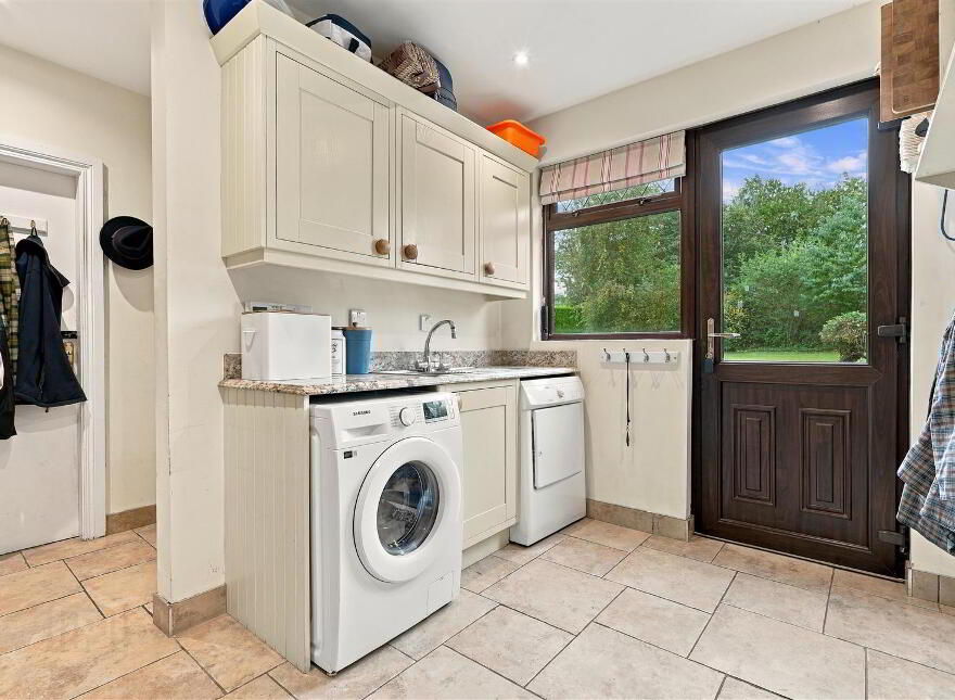 62 Old Ballyrobin Road, Templepatrick, BT41 4TJ
