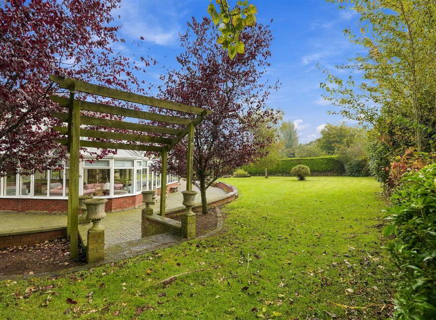 62 Old Ballyrobin Road, Templepatrick, BT41 4TJ