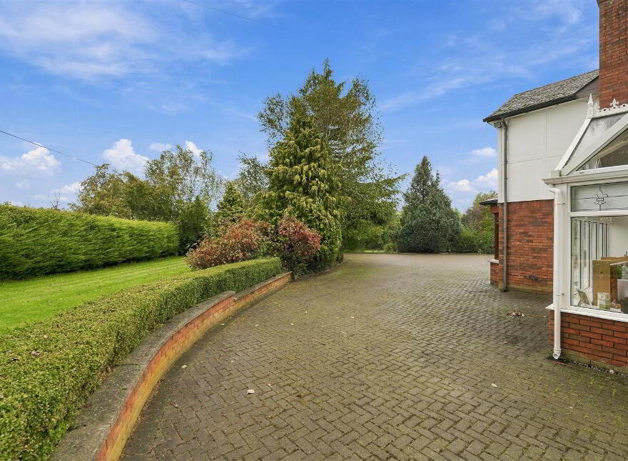 62 Old Ballyrobin Road, Templepatrick, BT41 4TJ