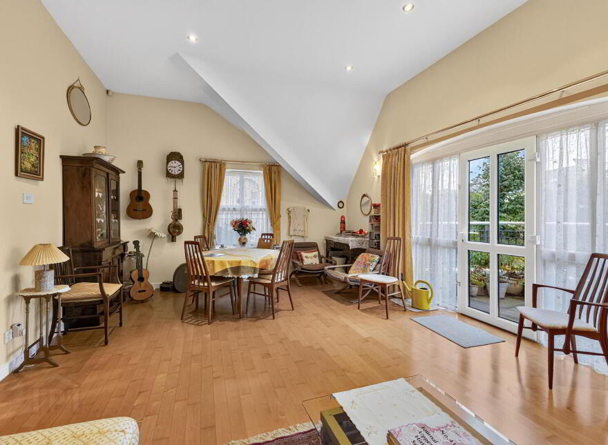 9 Bayside Apartments, 24 Ballyholme Road, Bangor, BT20 5JS