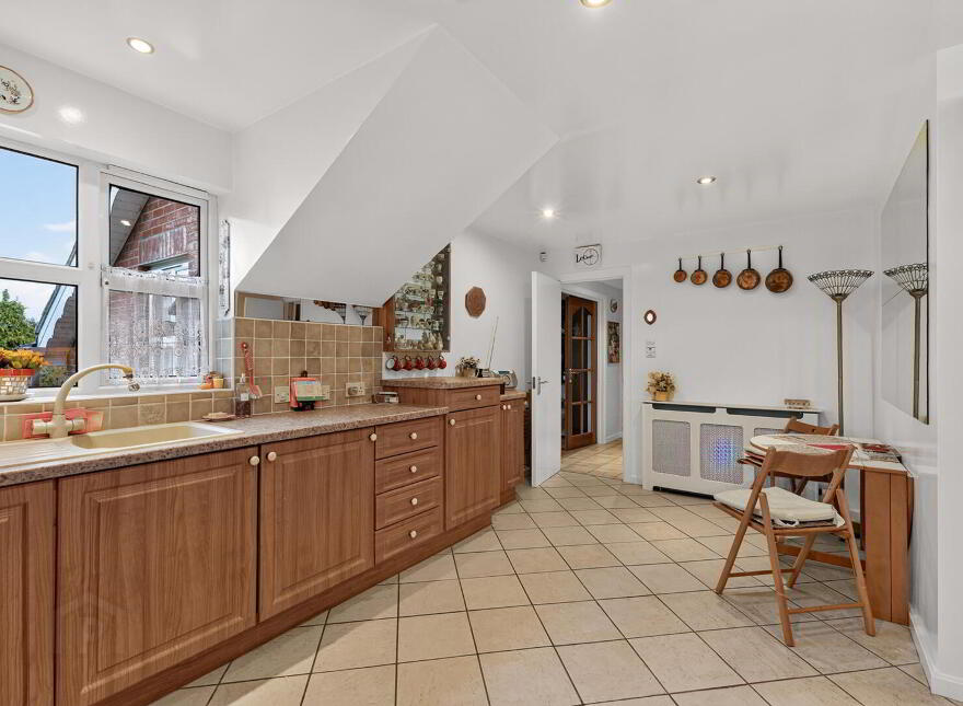 9 Bayside Apartments, 24 Ballyholme Road, Bangor, BT20 5JS