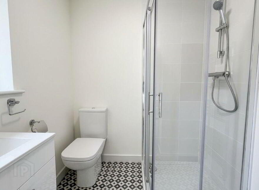 Completely Renovated, 6 Bedroom Bungalow At Derrymullan, Ballinasloe, H53R9Y8