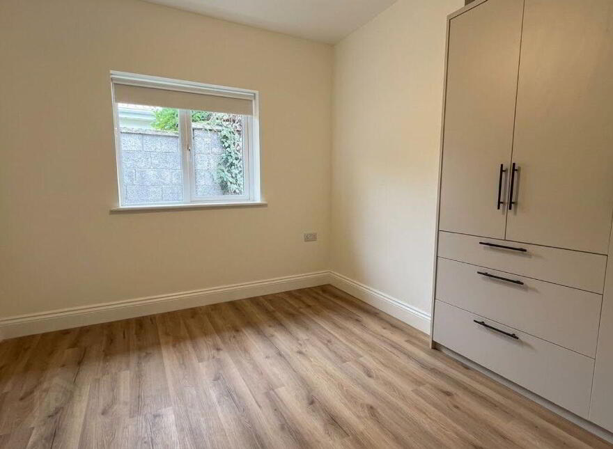Completely Renovated, 6 Bedroom Bungalow At Derrymullan, Ballinasloe, H53R9Y8