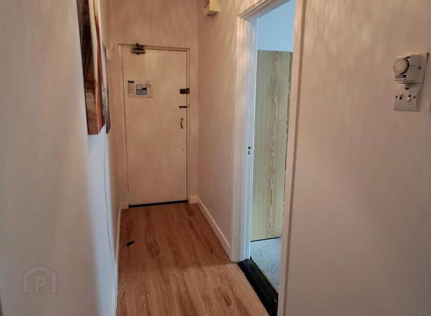 Flat At 13 14 Henrietta Street, Waterford City Centre, Waterford City Centre, X91VW27