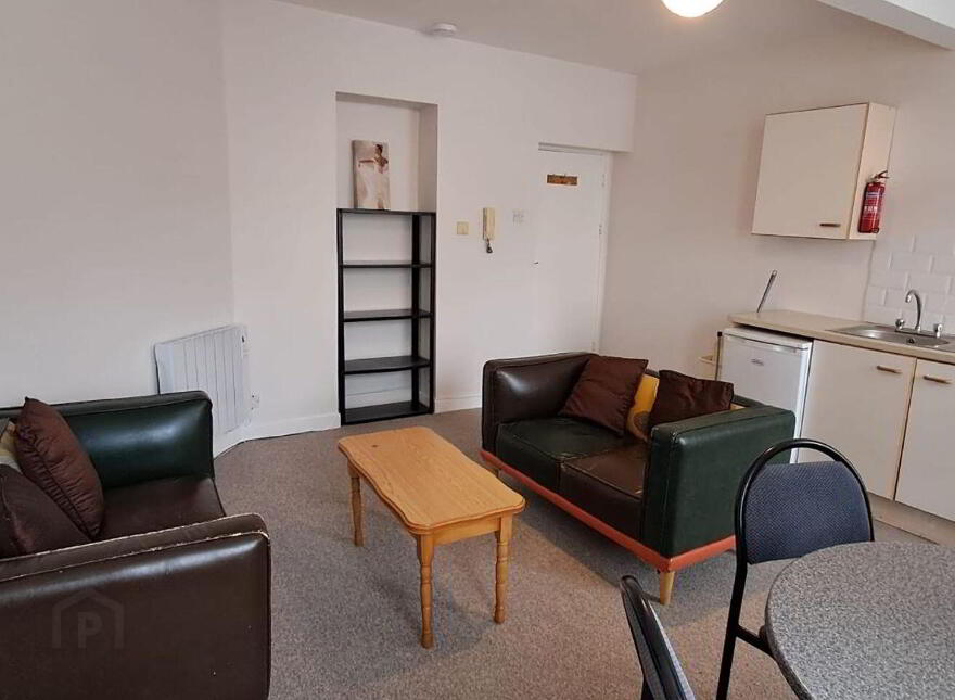 Flat At 13 14 Henrietta Street, Waterford City Centre, Waterford City Centre, X91VW27