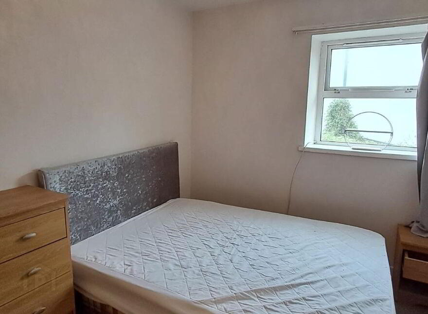 Flat At 13 14 Henrietta Street, Waterford City Centre, Waterford City Centre, X91VW27