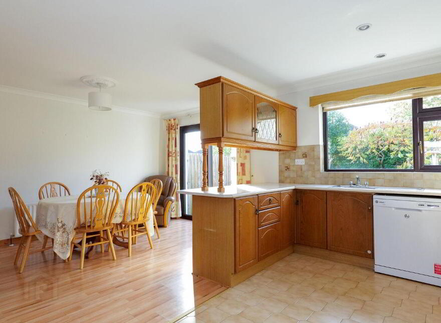 37 Hawthorn Place, Clybaun Road, Knocknacarra, H91ET9T