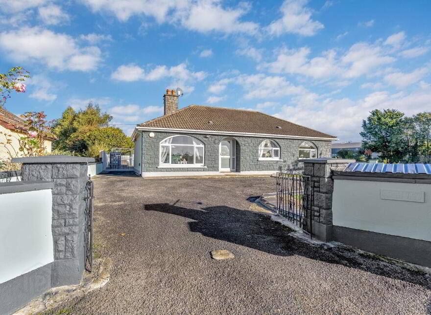 Archview, Nicholastown, Ballyroe, R14ND80