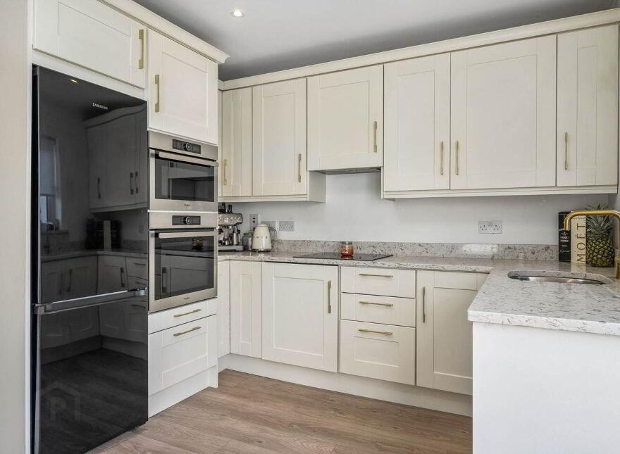 214 Clonard Road, Dublin 12, D12P2K2