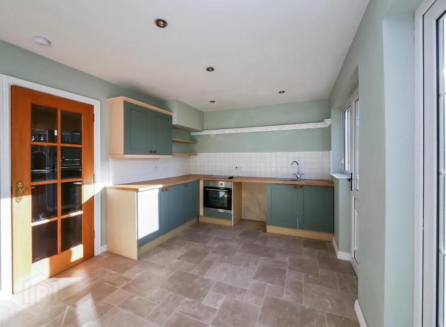 10 Winchester Gardens, Ballynahinch Road, Carryduff, Belfast, BT8 8QE