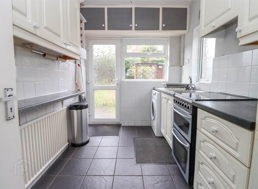 39 Wanstead Road, Dundonald, Belfast, BT16 2EJ