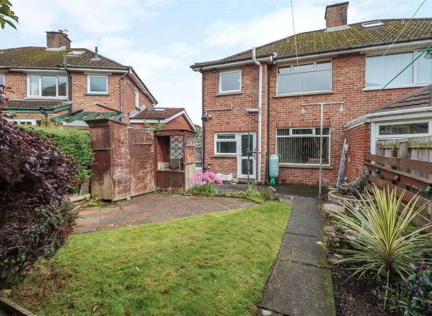 39 Wanstead Road, Dundonald, Belfast, BT16 2EJ