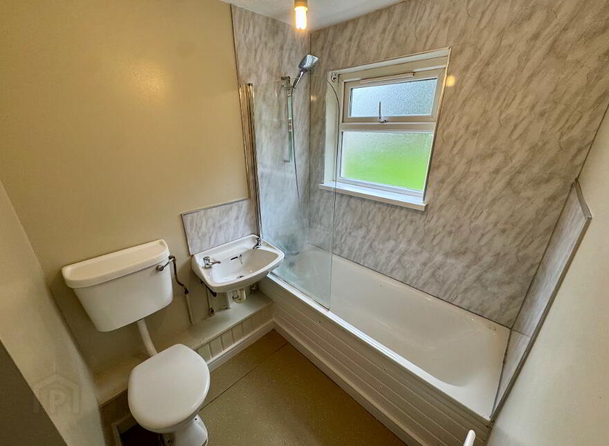 16 Loughview Apartments, Stiles Farm, Antrim, BT41 1LE