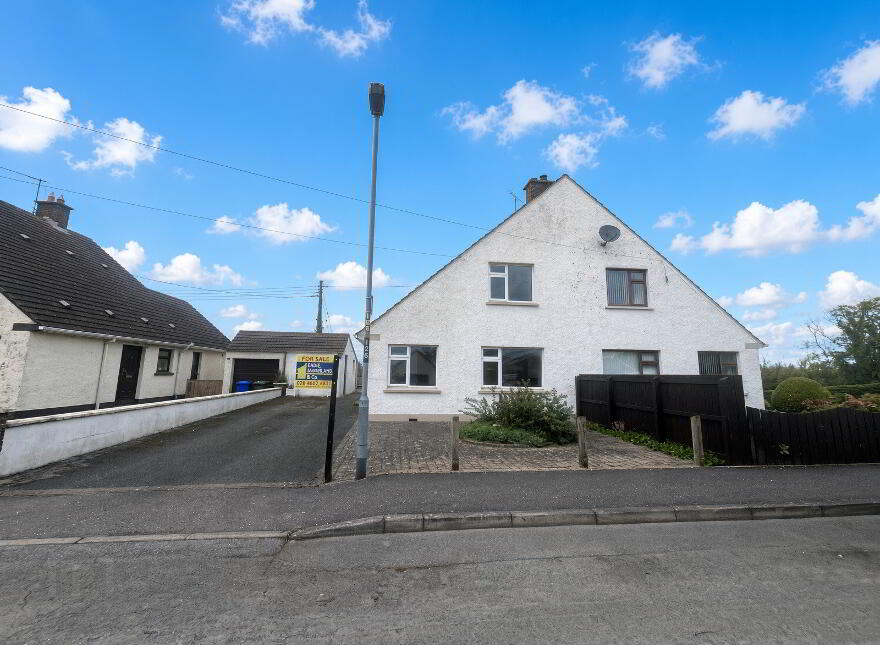 11 Thornton Villas, Bellanaleck, Enniskillen, BT92 2EA