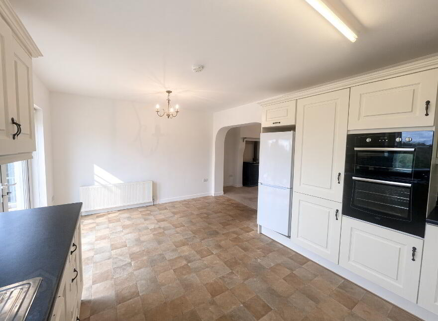11 Thornton Villas, Bellanaleck, Enniskillen, BT92 2EA