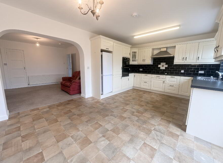 11 Thornton Villas, Bellanaleck, Enniskillen, BT92 2EA