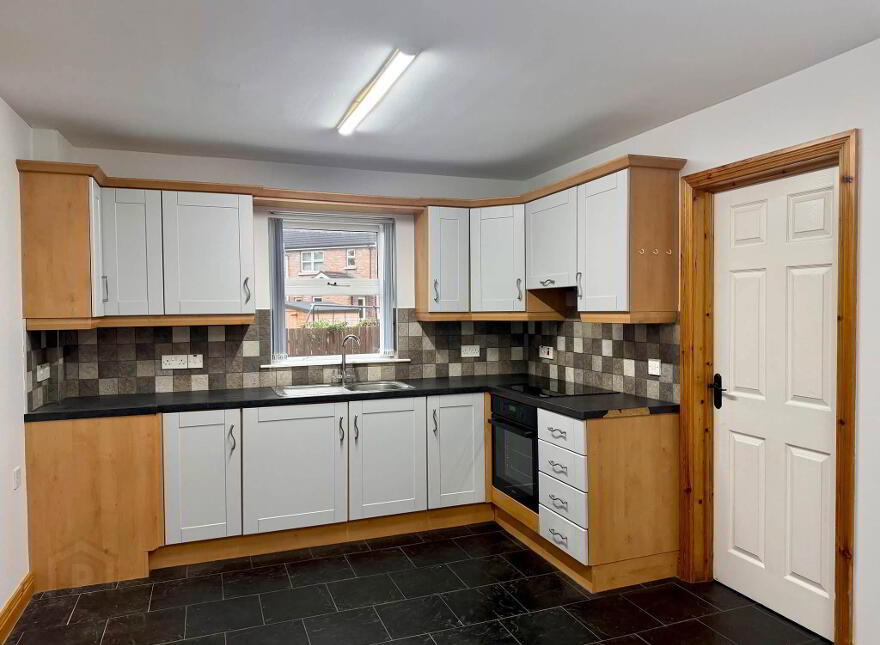 33 Knock Eden, Ballymoney, BT53 6UD
