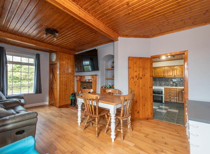 43 Glassdrumman Road, Ballynahinch, BT24 8UX