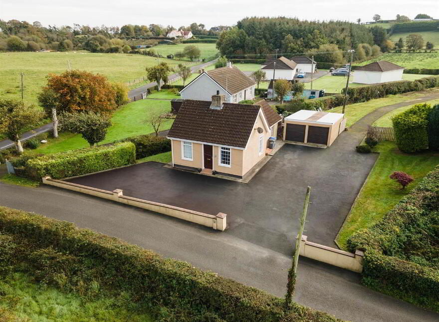 43 Glassdrumman Road, Ballynahinch, BT24 8UX