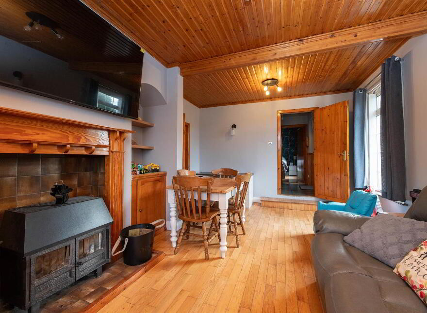 43 Glassdrumman Road, Ballynahinch, BT24 8UX