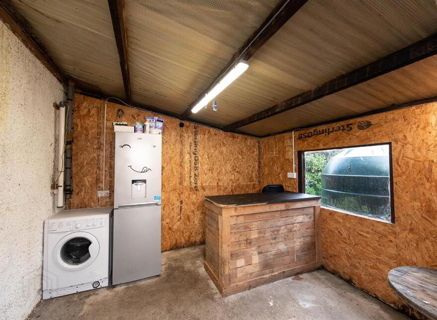 43 Glassdrumman Road, Ballynahinch, BT24 8UX