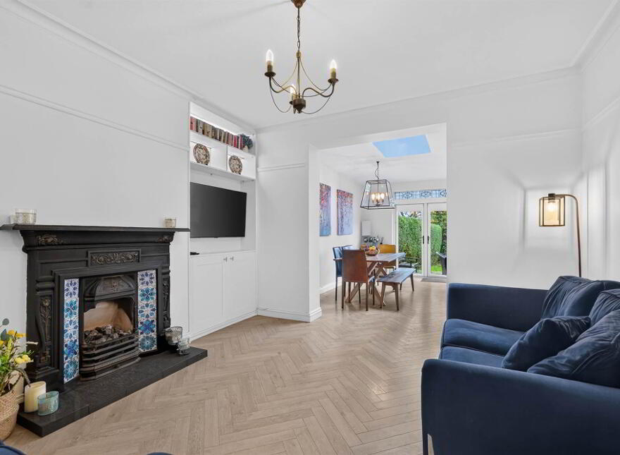 5 Upton Park, Upper Lisburn Road, Belfast, BT10 0LZ