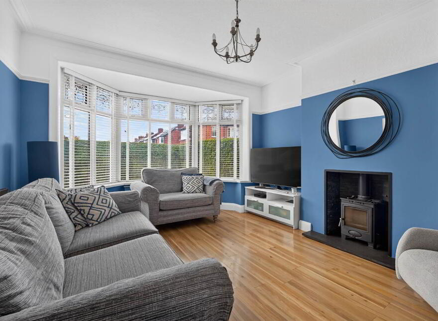 5 Upton Park, Upper Lisburn Road, Belfast, BT10 0LZ