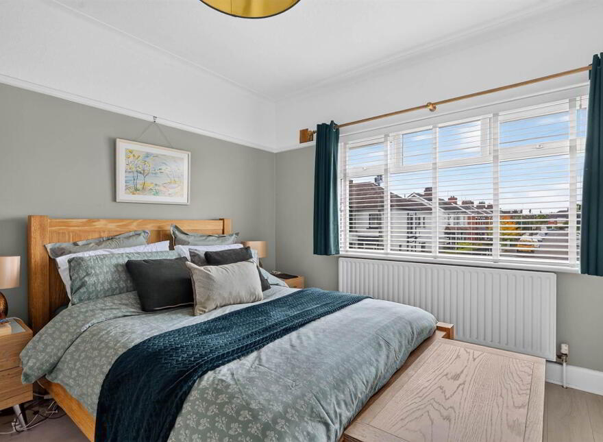 5 Upton Park, Upper Lisburn Road, Belfast, BT10 0LZ