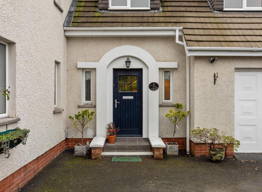 2 Lisbarnet Court, Comber, Newtownards, BT23 6AX