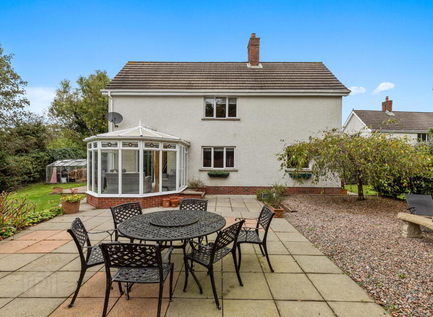 2 Lisbarnet Court, Comber, Newtownards, BT23 6AX