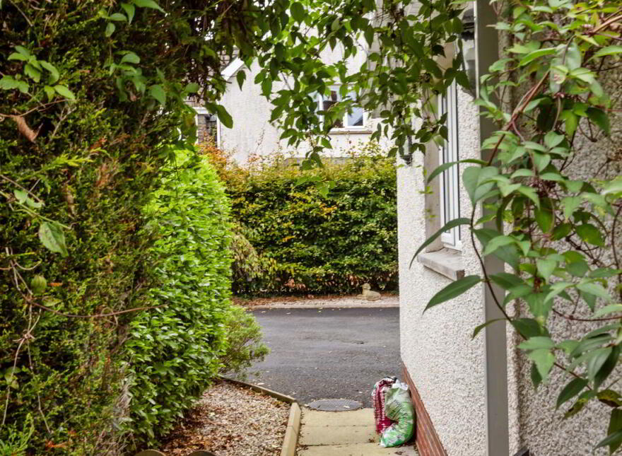 2 Lisbarnet Court, Comber, Newtownards, BT23 6AX