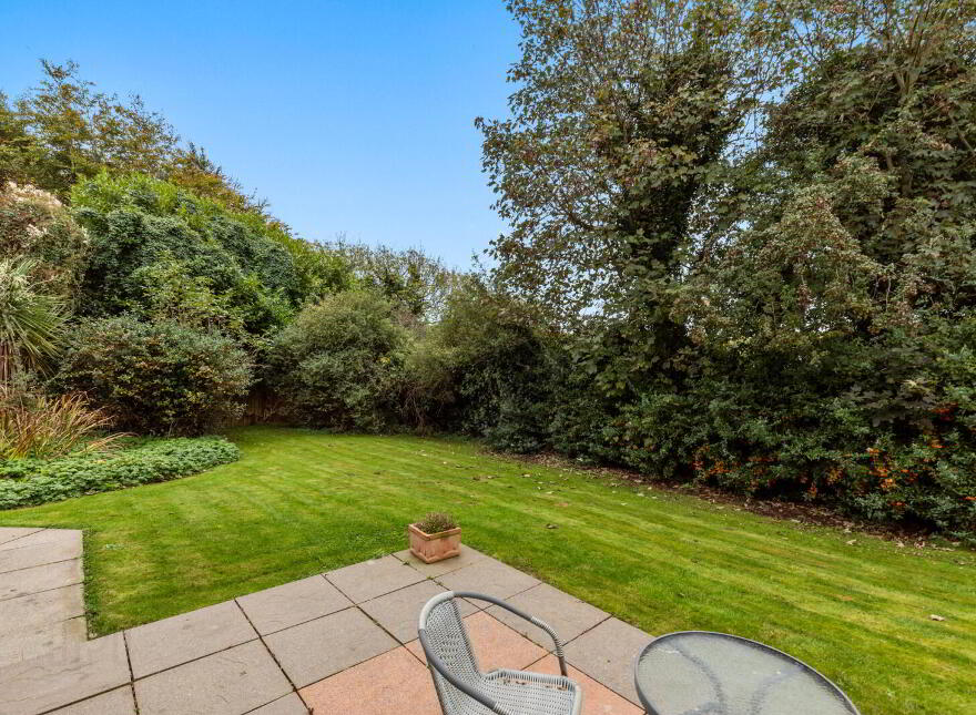 2 Lisbarnet Court, Comber, Newtownards, BT23 6AX