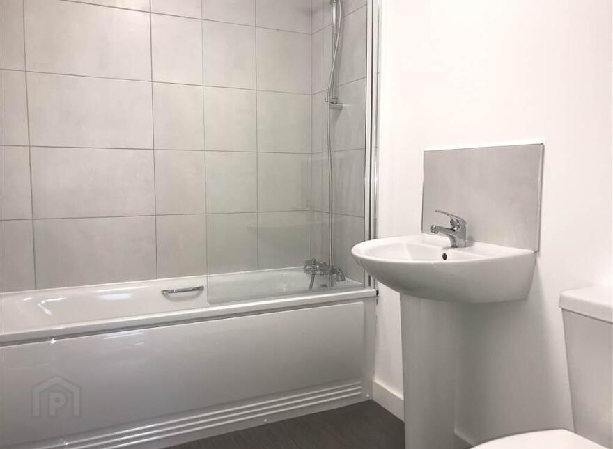 Apt 8 The Sandford Building, 21 Bridge End, Belfast, BT5 4AW