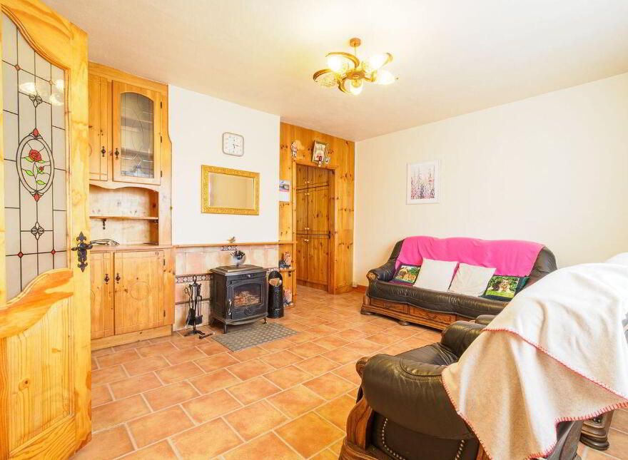 Woodlawn, Killarney Road, Abbeyfeale, V94W08K