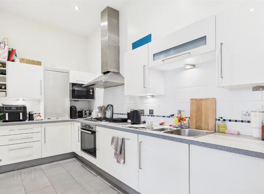220 The Bakery, 311 Ormeau Road, Belfast, BT7 3GA